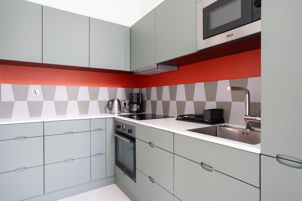 Appartement De 100M2 Dans Un Parc A 20 Mn Du Centre De Paris Garches 外观 照片