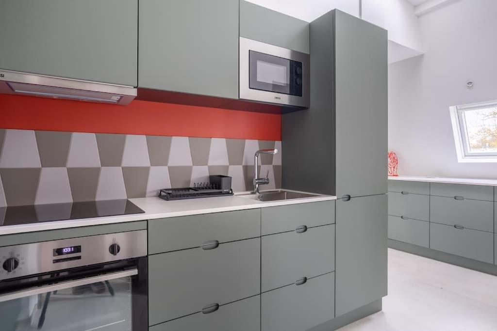 Appartement De 100M2 Dans Un Parc A 20 Mn Du Centre De Paris Garches 外观 照片