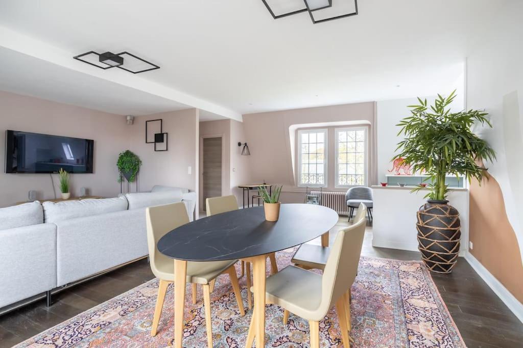 Appartement De 100M2 Dans Un Parc A 20 Mn Du Centre De Paris Garches 外观 照片