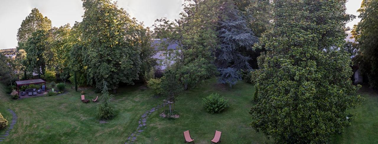 Appartement De 100M2 Dans Un Parc A 20 Mn Du Centre De Paris Garches 外观 照片