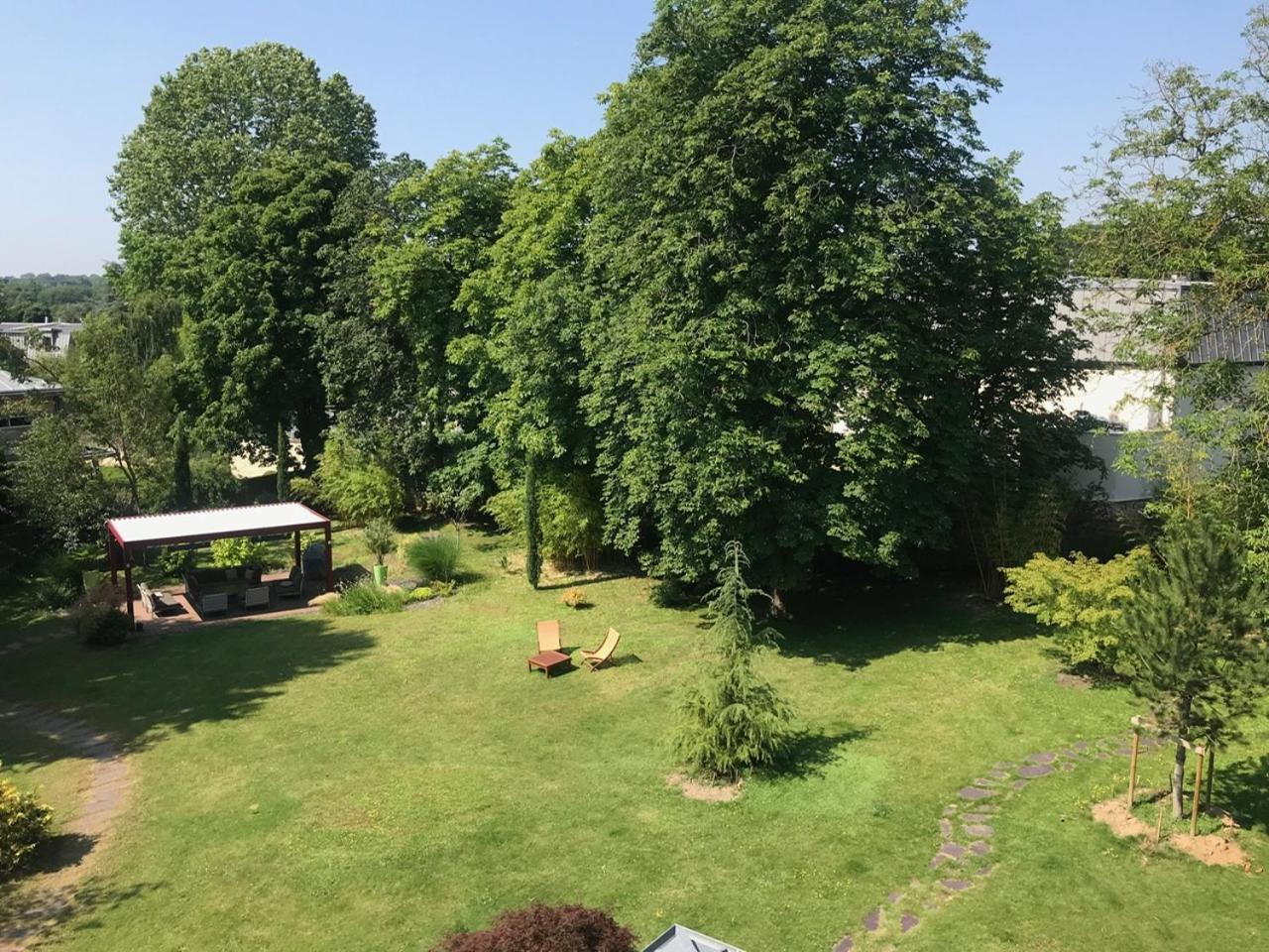 Appartement De 100M2 Dans Un Parc A 20 Mn Du Centre De Paris Garches 外观 照片